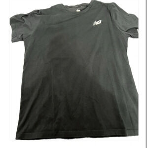 Men’s New balance tshirt